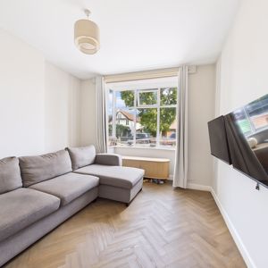 Lounge- click for photo gallery